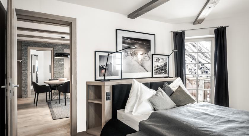Three-Bedroom Apartment,109685790:JPEG